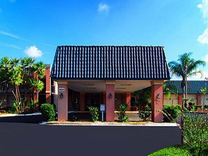 Stayable Lakeland Esterno foto
